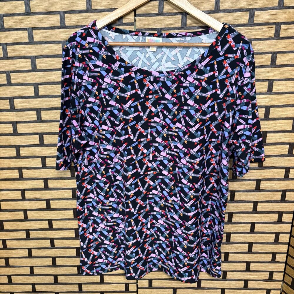 LulaRoe‎ Lipstick Print Top 3X